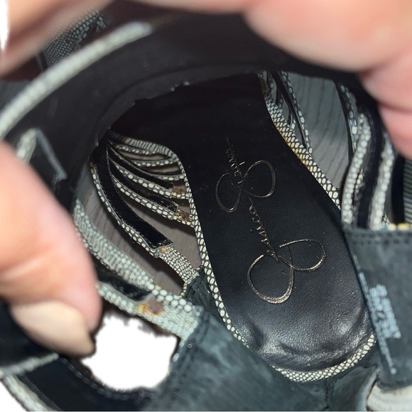 Jessica Simpson Elegant Black and White Strappy Heels, Size 8M - Picture 5 of 12